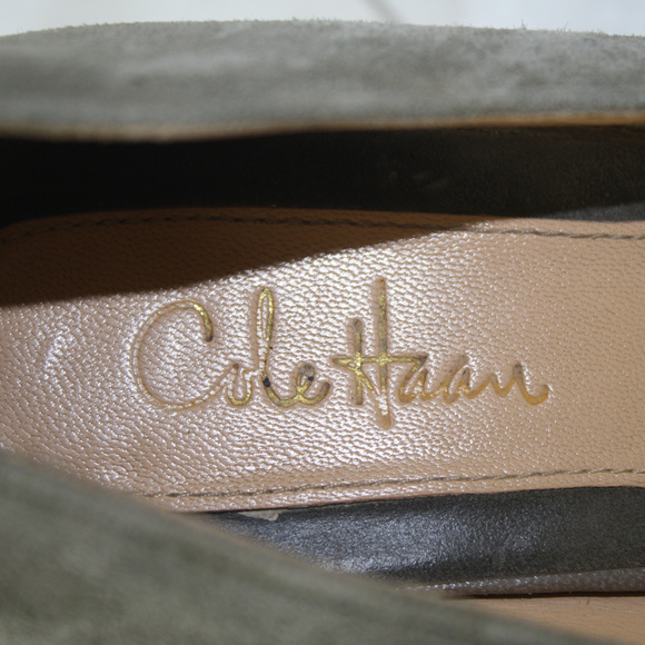 Final Price Cole Haan Ladies Suede Pump - Picture 3 of 6